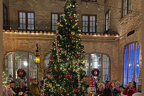 Mistletoe & Merlot Holiday Historical Walk